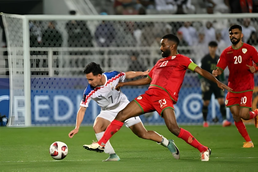 Cầm chân Oman, Thái Lan 99% vào vòng 1/8 Asian Cup