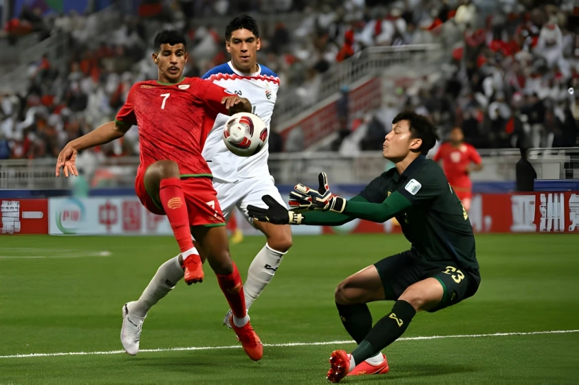 Cầm chân Oman, Thái Lan 99% vào vòng 1/8 Asian Cup