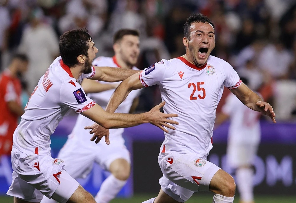 Tajikistan thắng ngược phút 92, làm nên lịch sử ở Asian Cup