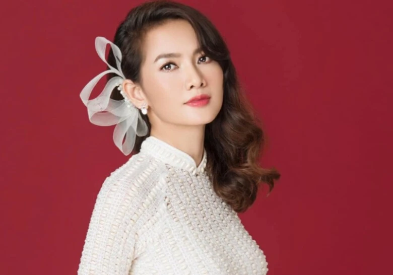Siêu mẫu Anh Thư công khai có